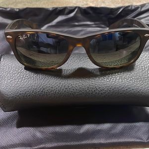 Ray-Ban New Wayfarer matte tortoise frame